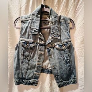 Levi Strauss & Co denim vest